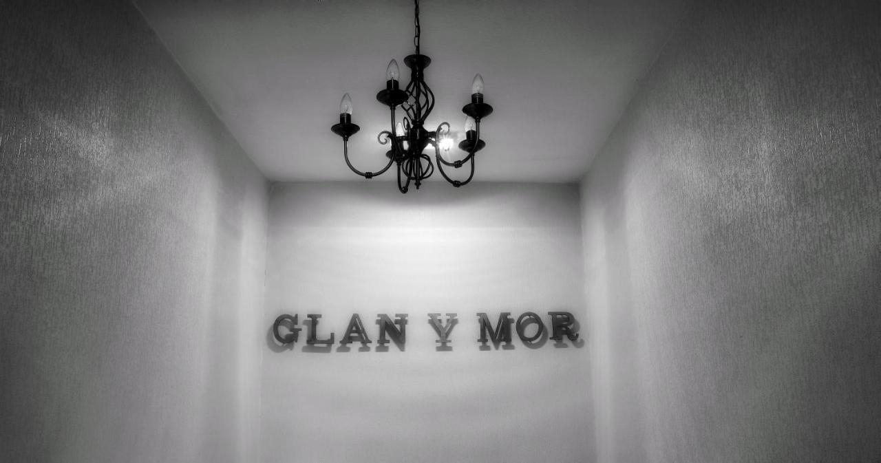 Glan Y Mor Hotel (Adults Only) Ландъндо Екстериор снимка