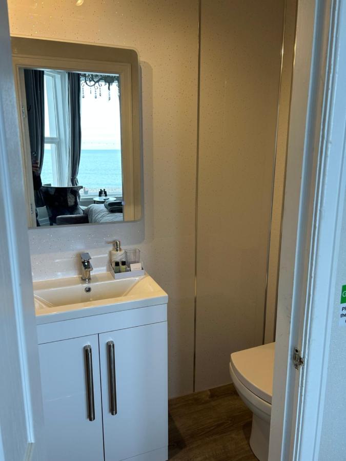 Glan Y Mor Hotel (Adults Only) Ландъндо Екстериор снимка