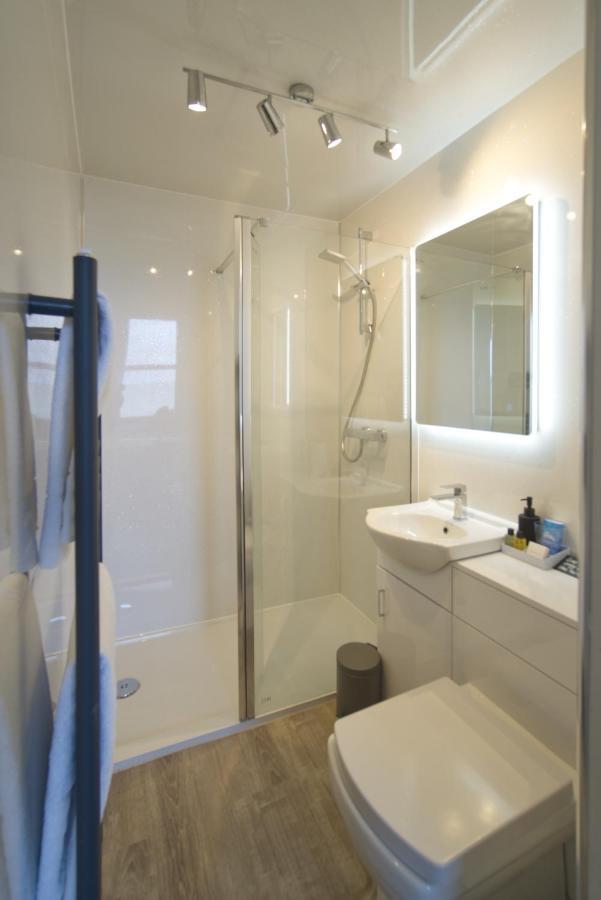 Glan Y Mor Hotel (Adults Only) Ландъндо Екстериор снимка
