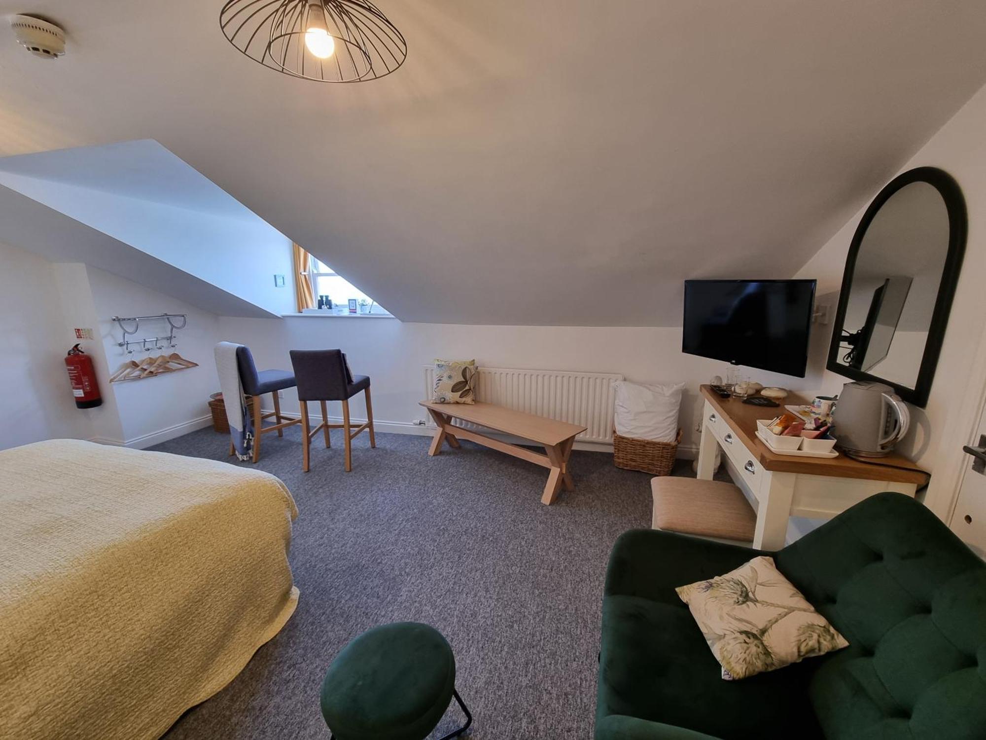 Glan Y Mor Hotel (Adults Only) Ландъндо Екстериор снимка